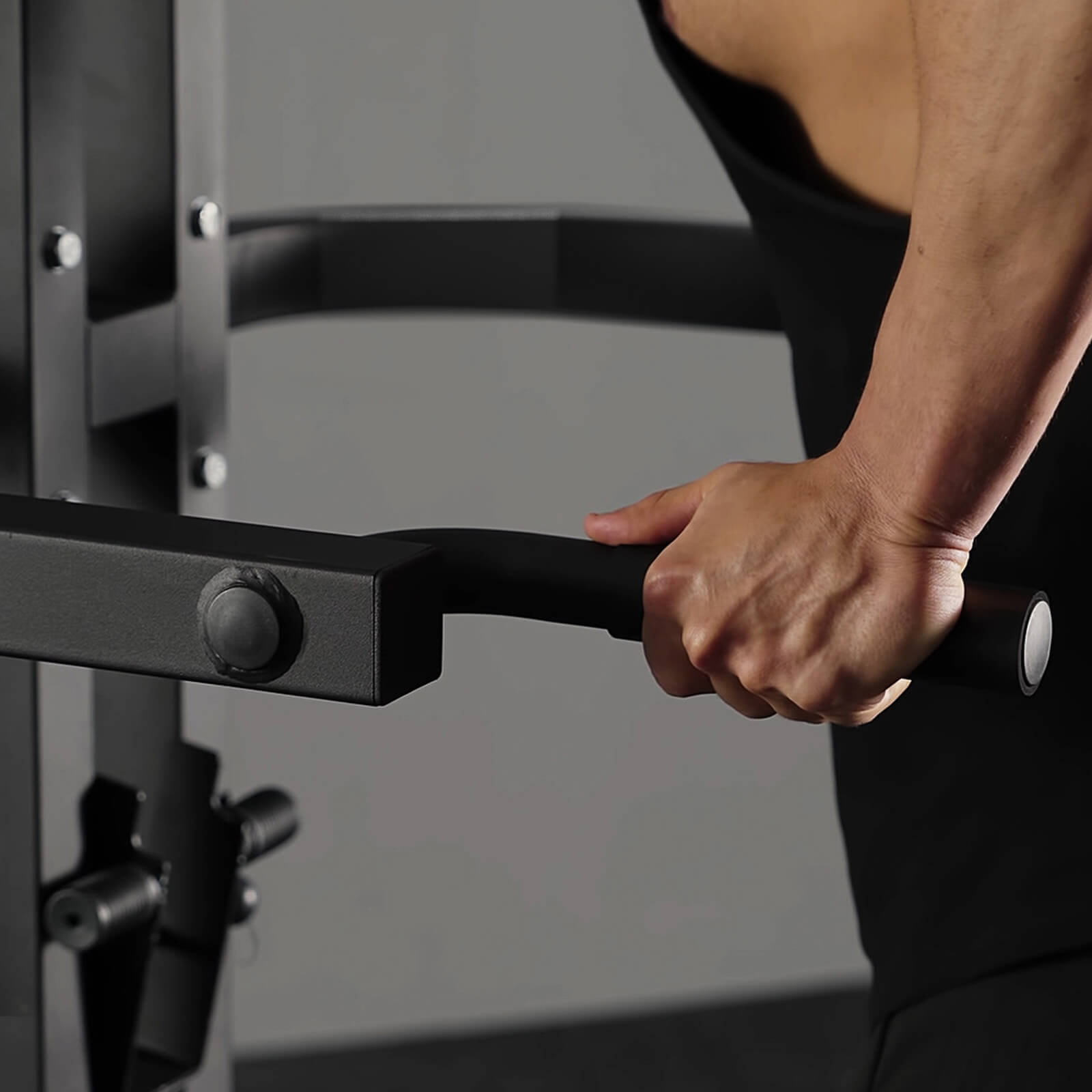 Assisted Pull-Up and Dip Machine AP01