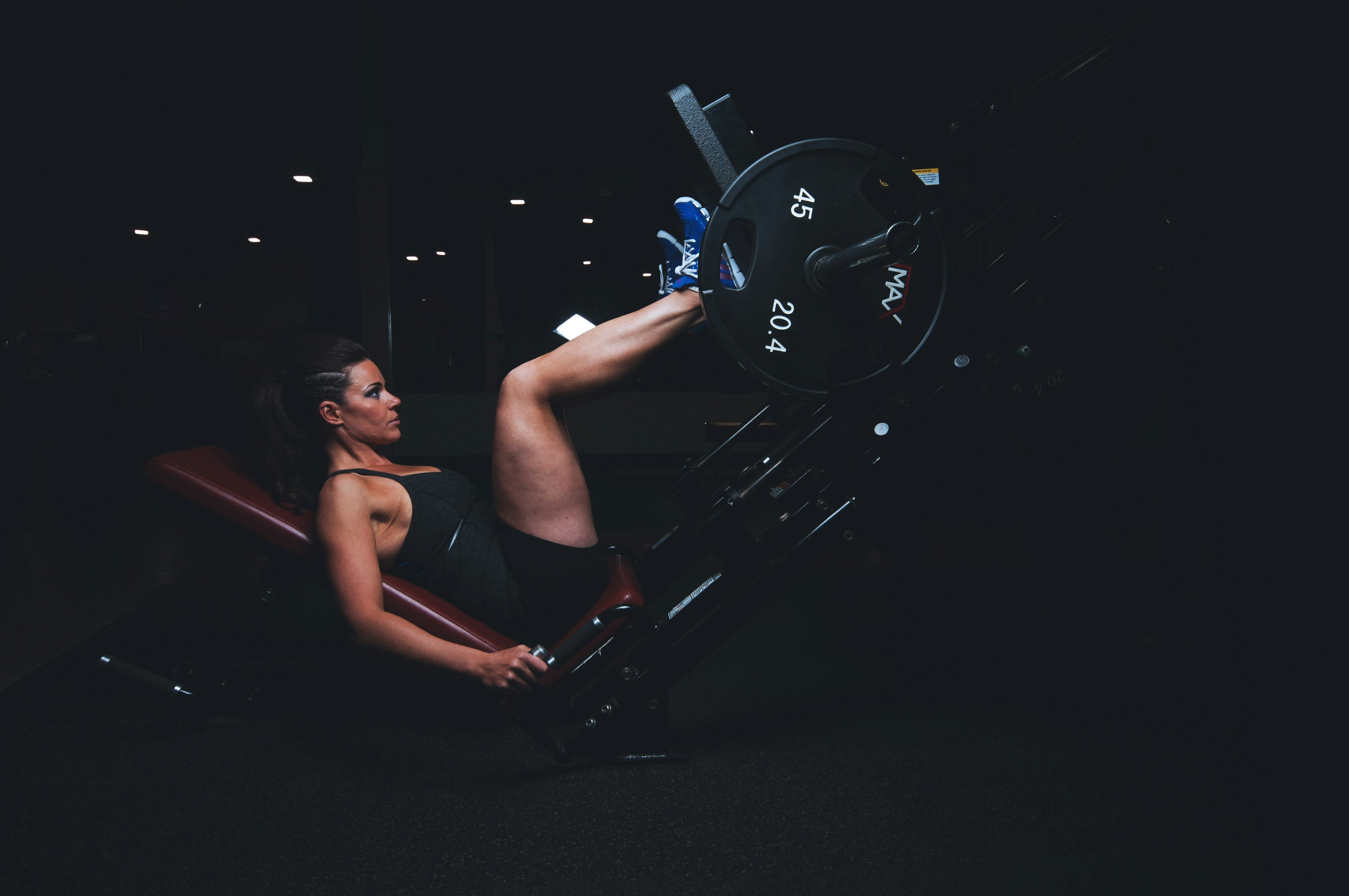 leg press machine - gmwd fitness