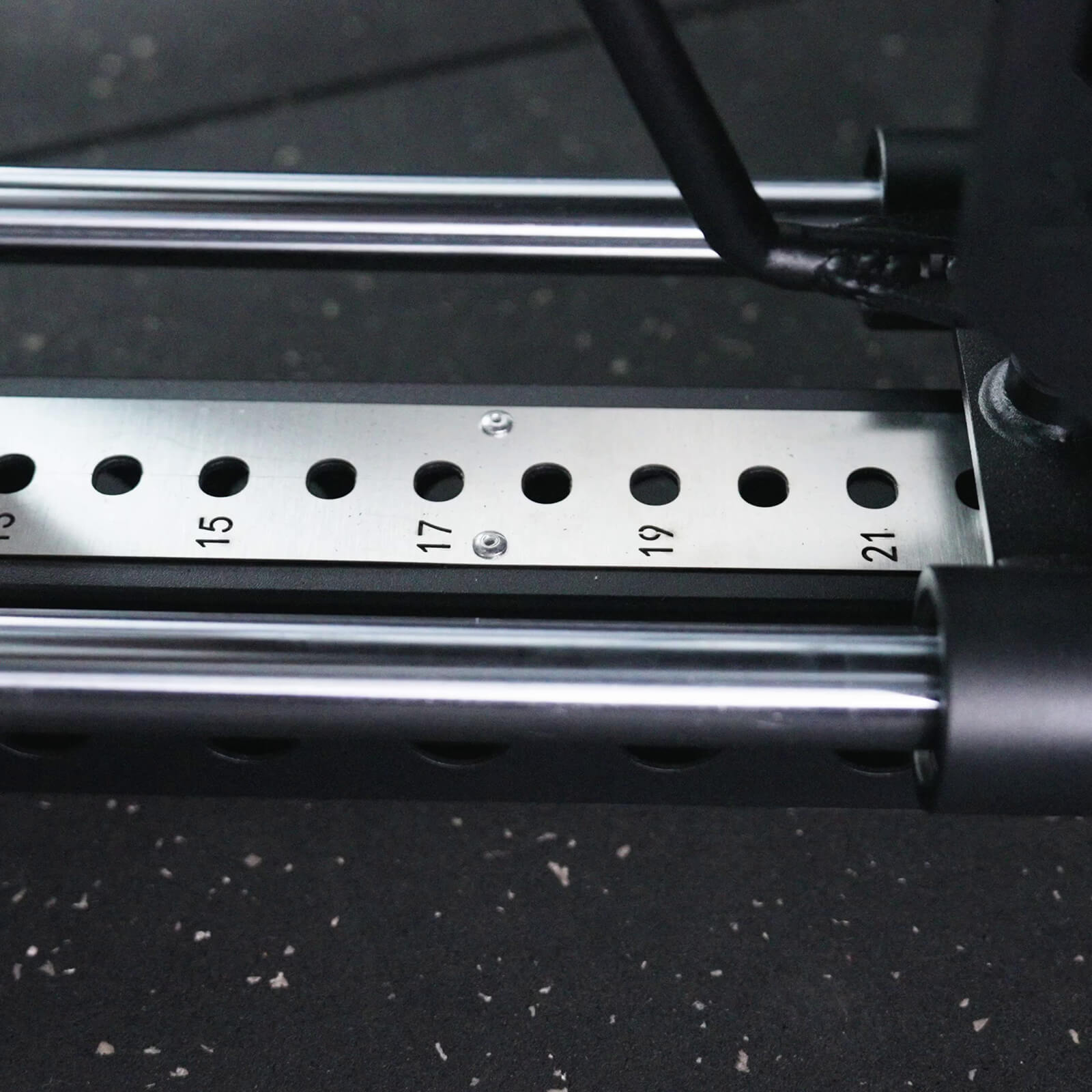 FID Bench Press Shoulder Press Machine V8